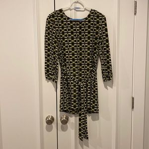 Fei (from Anthropologie) tunic top in green and black patterned silk (women’s 8)